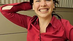 Yanks Amateur Babe Lilith Masturbating In The Bathroom